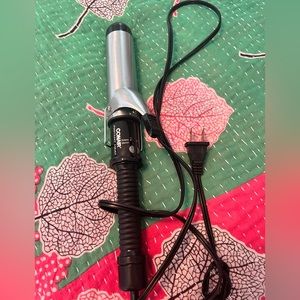 Con air curling iron